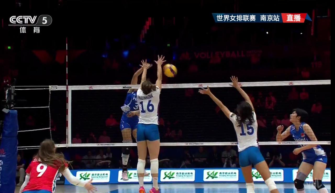 【女排世联赛】南京站:中国——捷克  实时战况:

        6月3日晚1