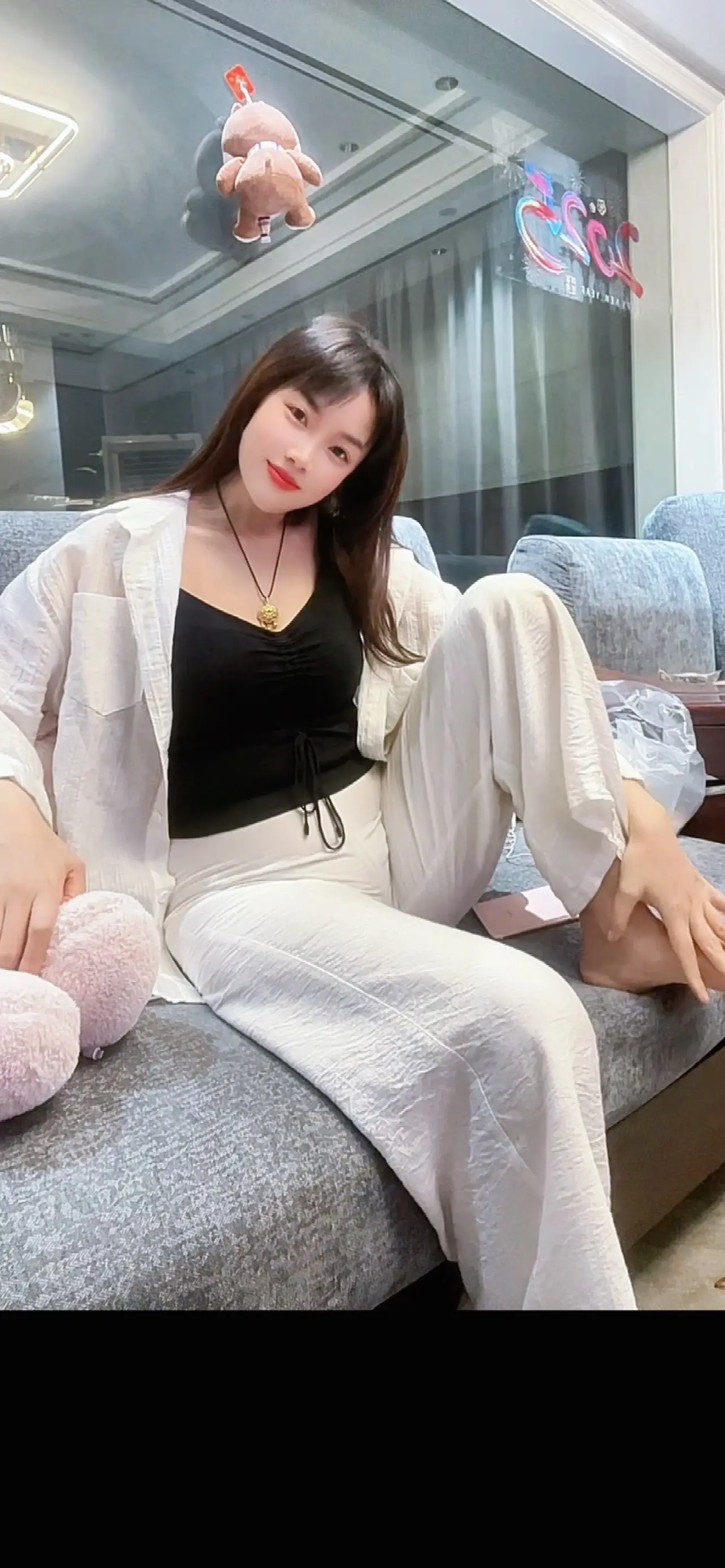 好听的话别当真，难听的话别走心，你就做你自己，任何人都无法束缚你！