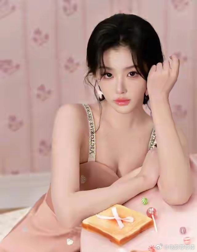 蜜桃甜心孔雪儿 这身材曲线好曼妙 肤色白嫩好诱人孔雪儿