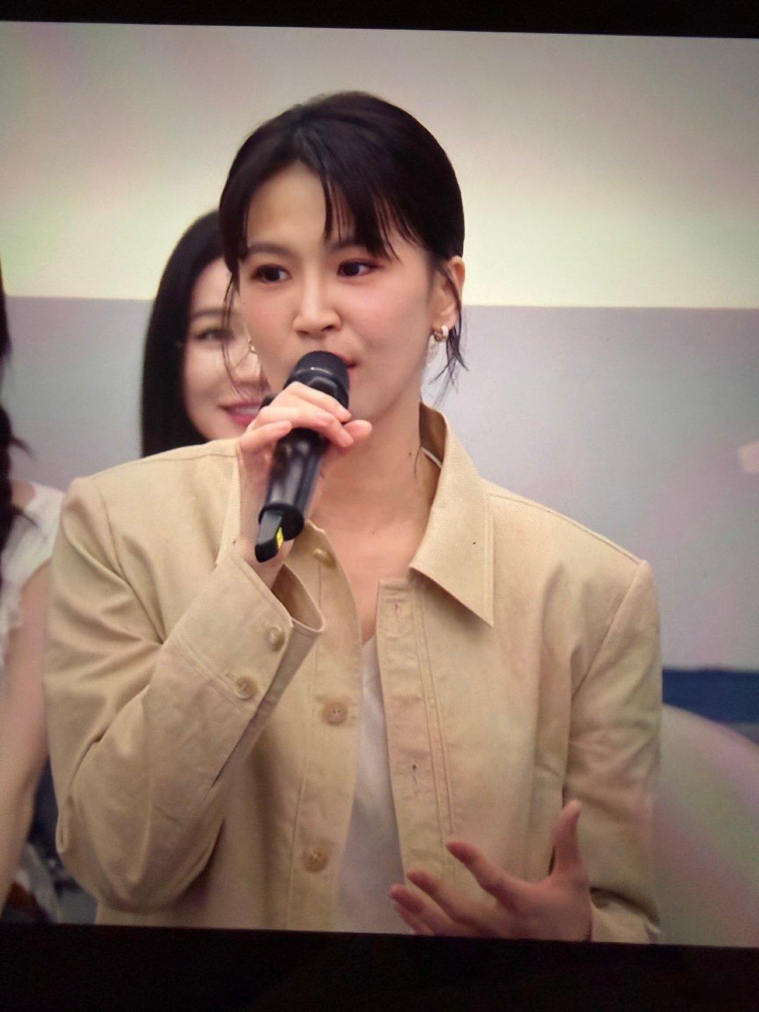 浪姐直播有曾沛慈曾沛慈在线辟谣 曾沛慈在线辟谣，没有退出啊曝曾沛慈退出浪姐