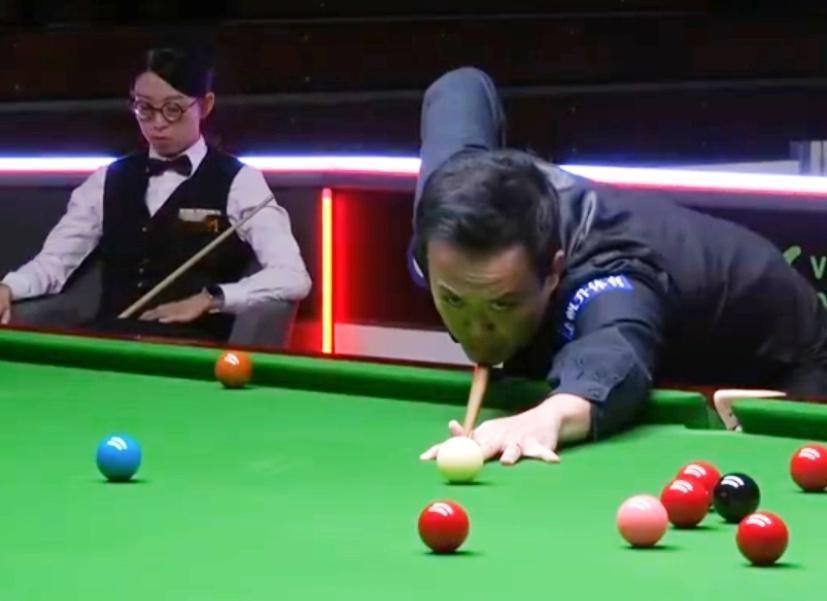 傅家俊首战告捷，6-2轻取吴安仪，晋级英锦赛第二轮！
 
 
北京时间11月22