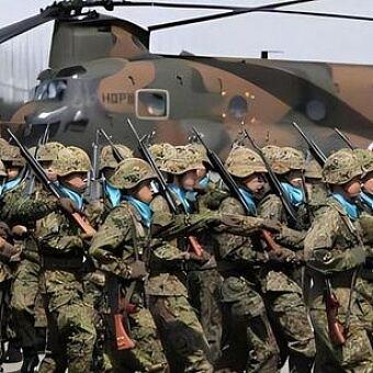 - 实施经济制裁：继续采取精准经济施压措施，针对日本军工产业链。如2026年2月