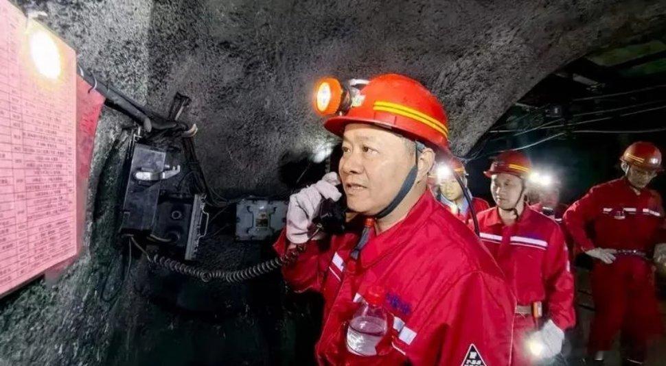 多地部署领导干部下井检查机制6月2日，山西吕梁市委召开全市矿山领域安全生产工作专