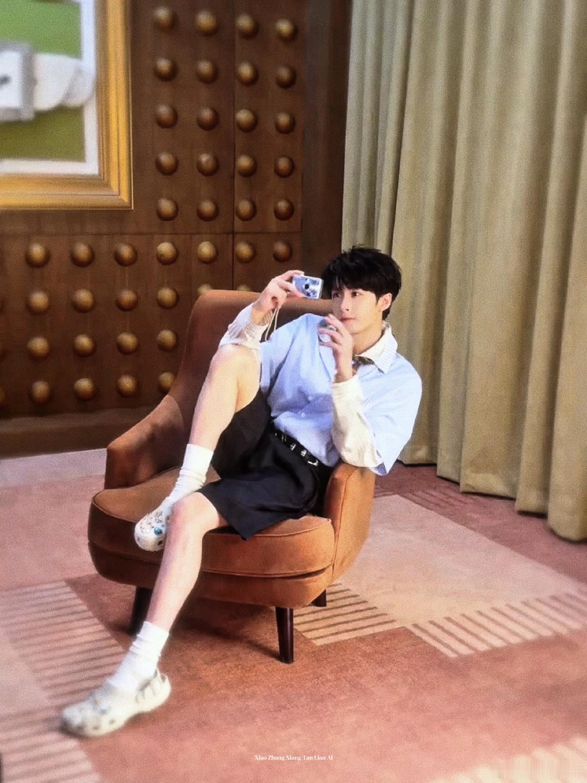 爱自拍🤳的可爱萌咪檀健次宝贝儿！太可爱了！太萌了！把我的心都萌化了！檀健次Cr