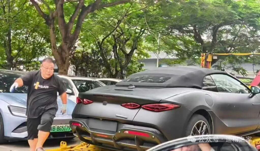 网传腾势超跑大量出没汽场全开