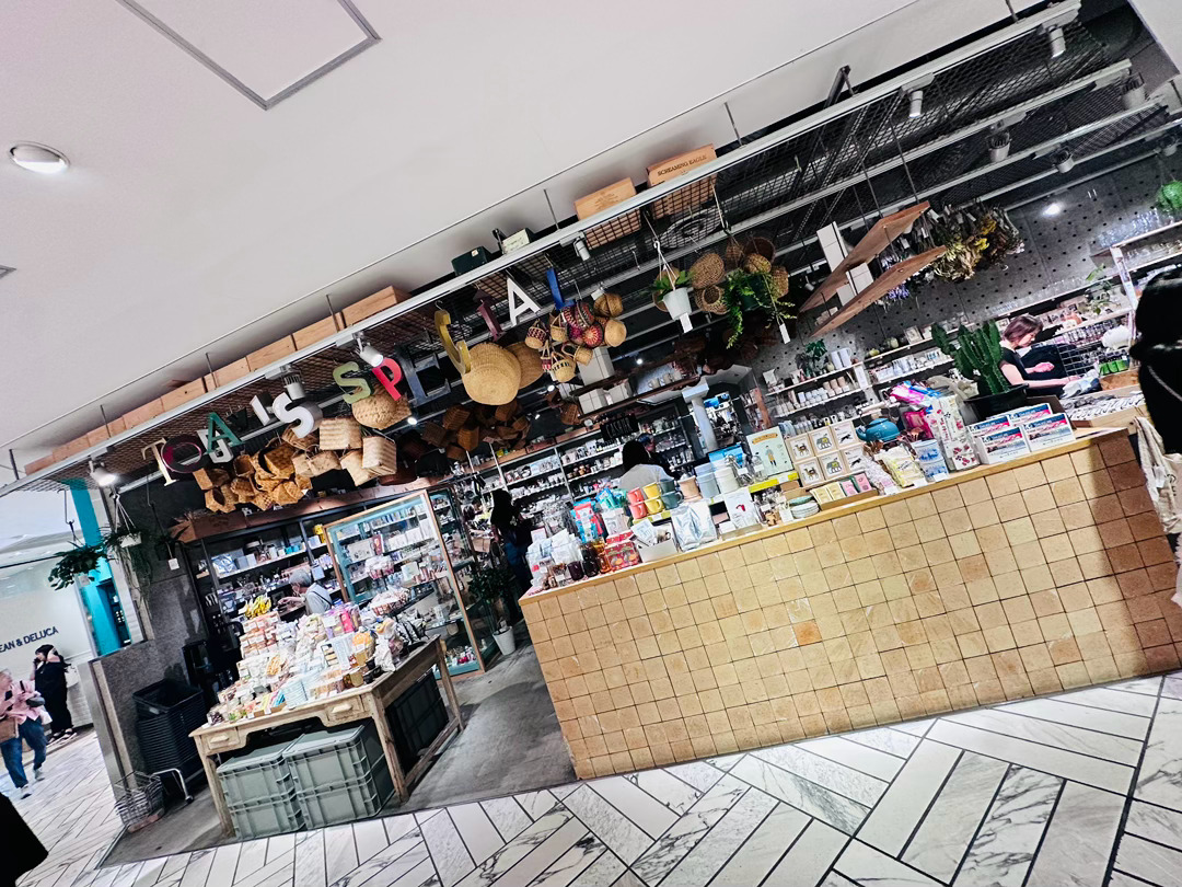 昨天我把我想去的杂货家具厨房小店基本都去了todays special （小）A