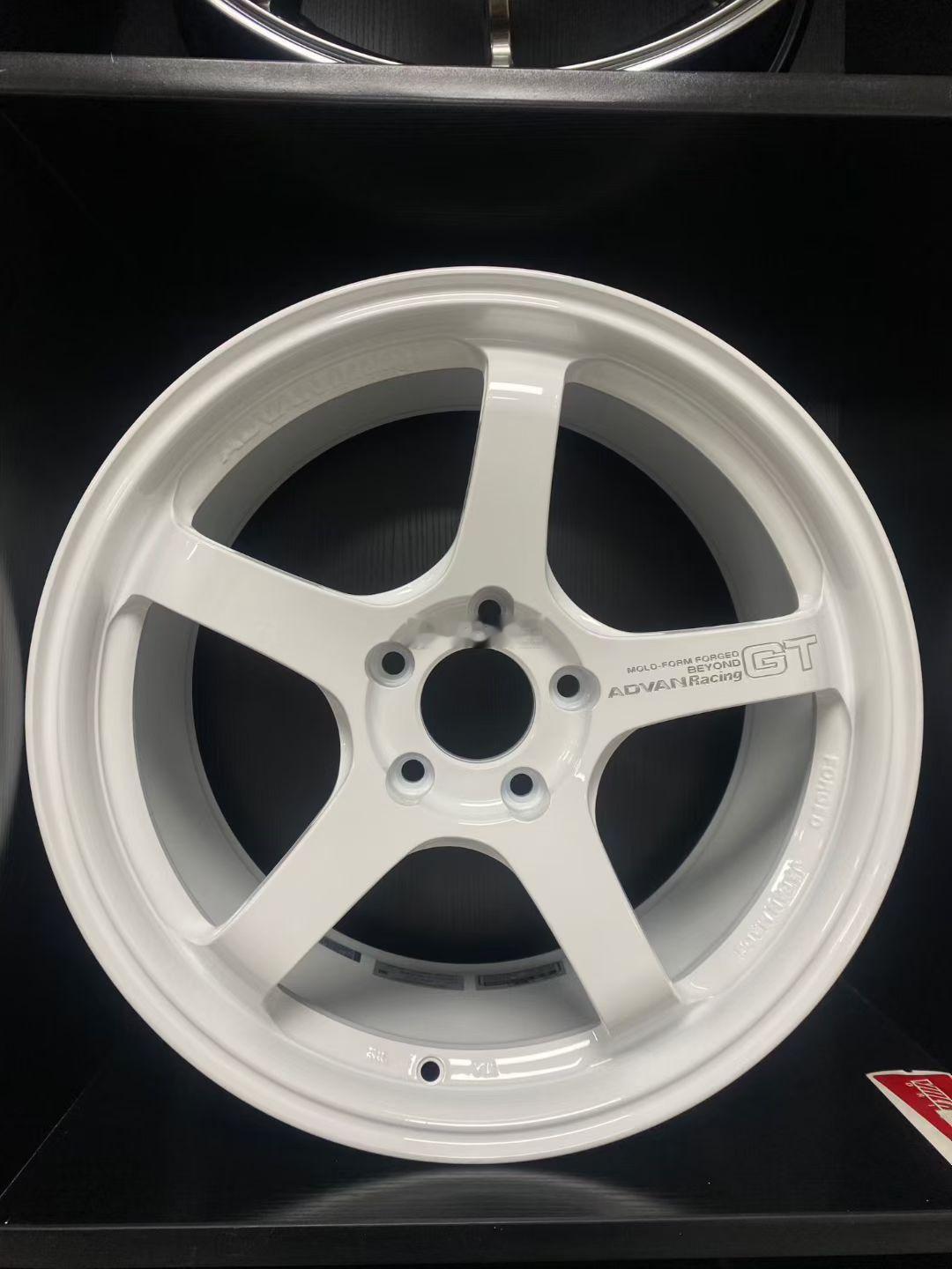 卖套白色advan gt 应应景5x120 18x9.5 et45 rww 🈴