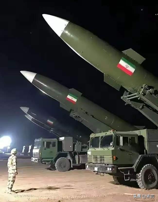 诡异不？美伊冲突打了一个月，伊朗40万国防军竟成“透明人”？伊斯兰革命卫队在唱“