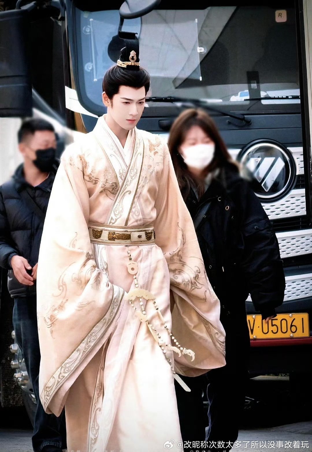 昀锐都比王像个正经落地古偶男主 