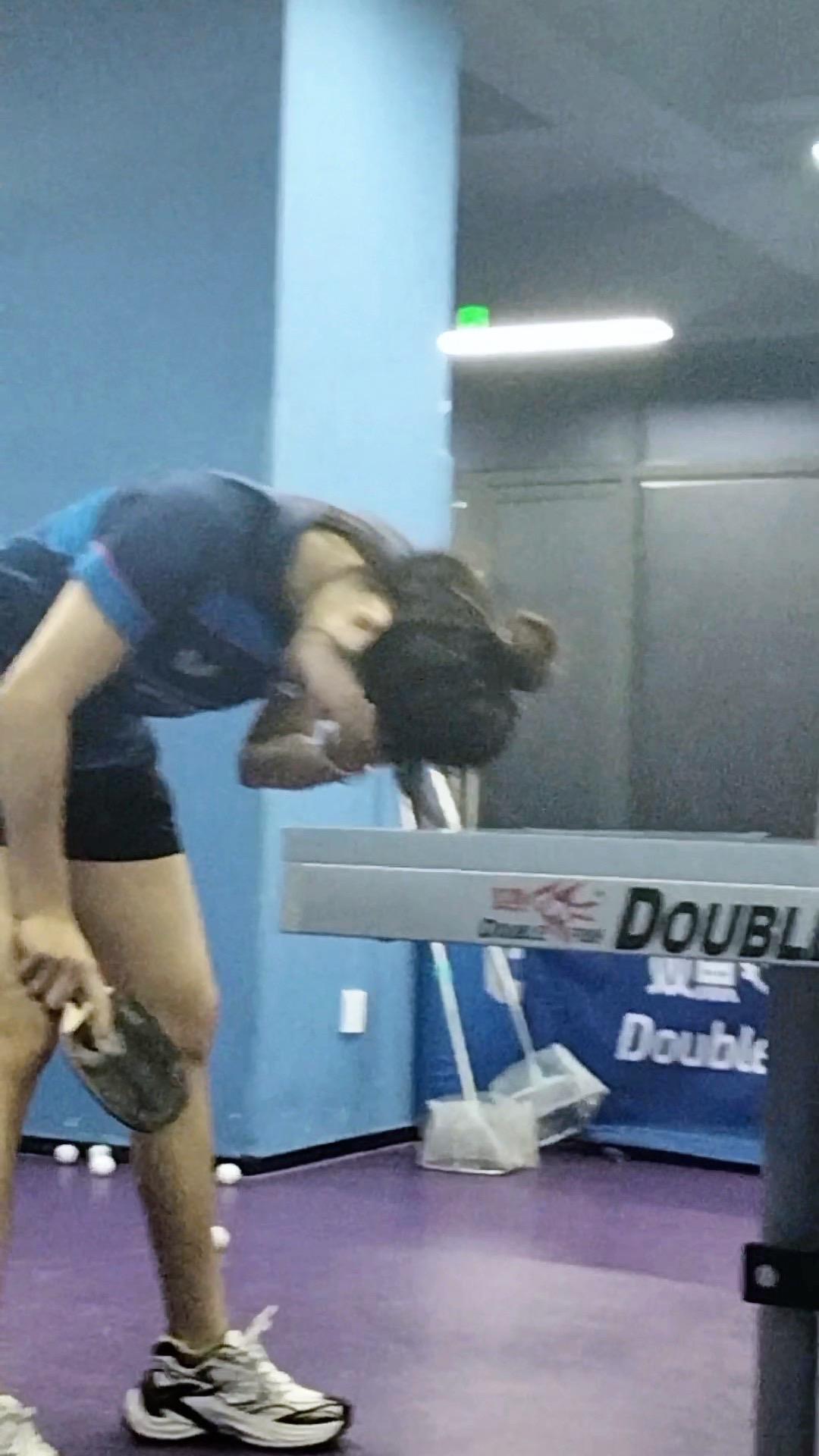 这个球一教一个不吱声