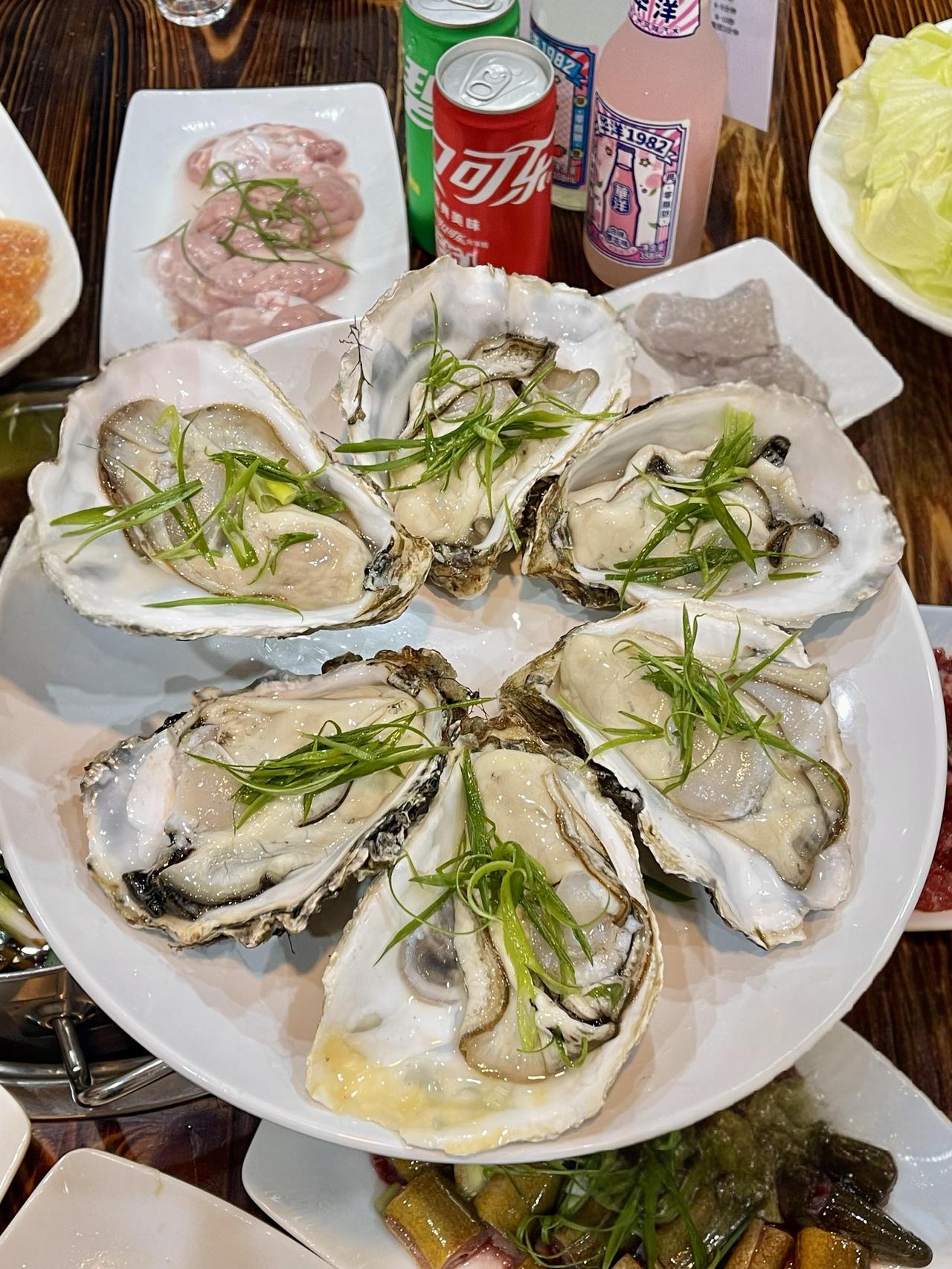 广东顺德，人均100！

贰胡小馆-顺德地道打边炉
广东佛山顺德区容桂永平街9号