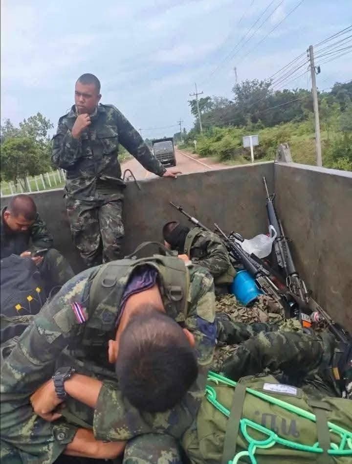 泰国柬埔寨就停火协议达成一致 停火后的泰国军队 ​​​