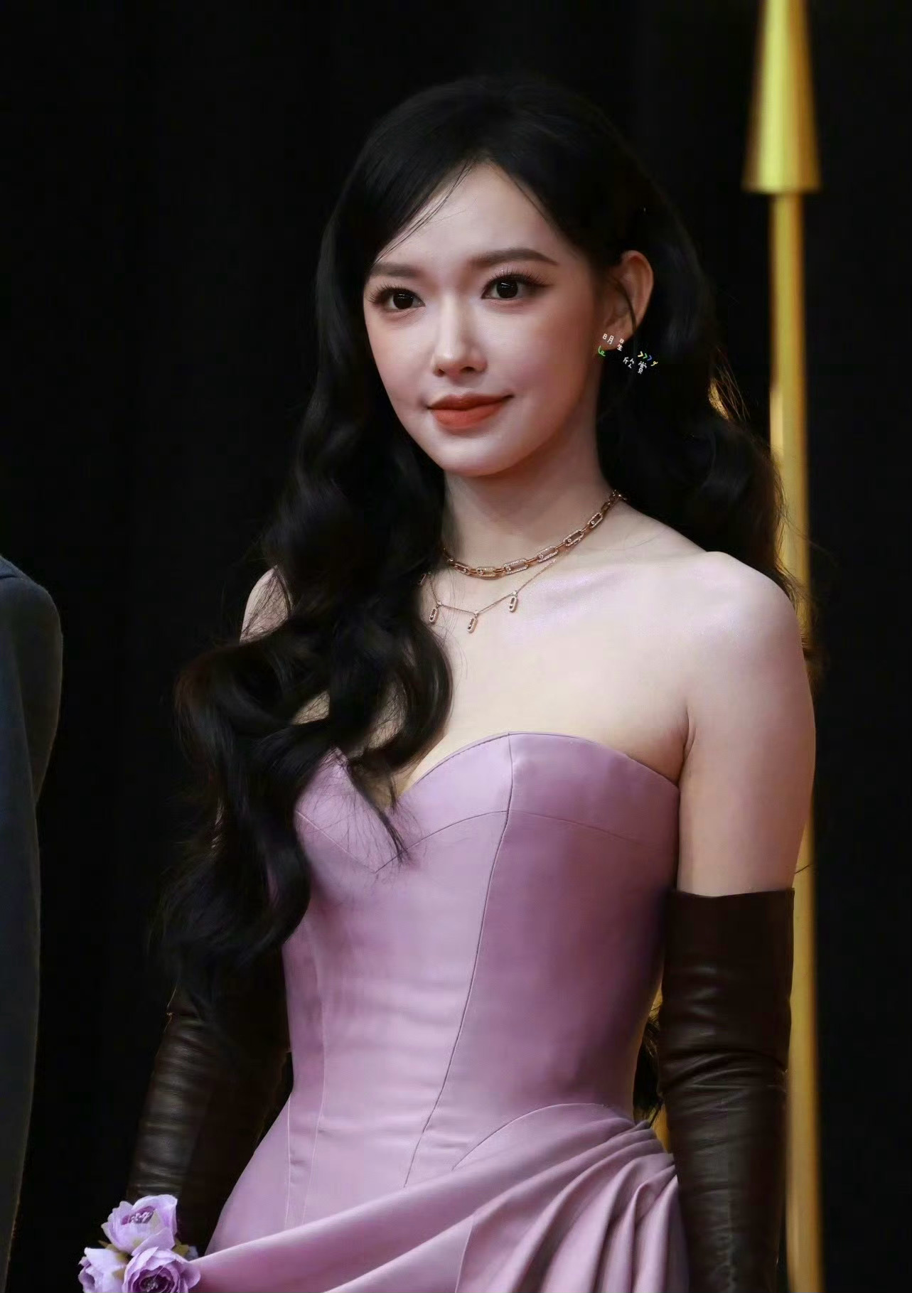 程潇卢昱晓的红毯生图，谁的状态 ok？程潇红毯状态