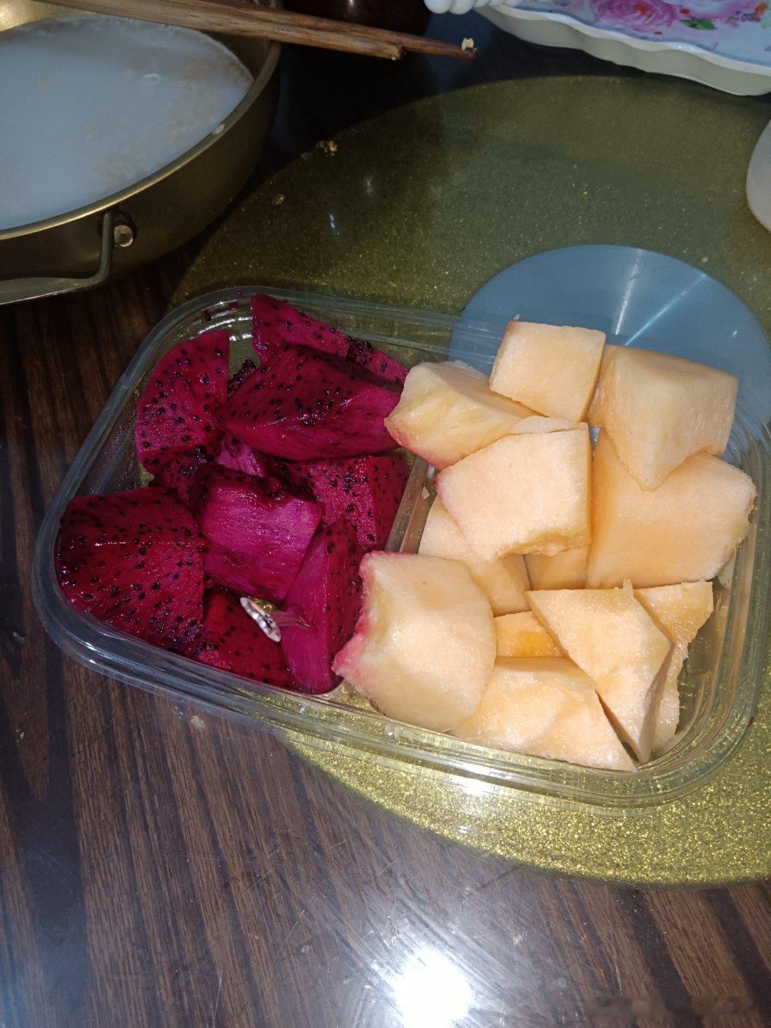 超市买的果切，竟然才2元。正能量素食素食[超话]素食养生 ​​​