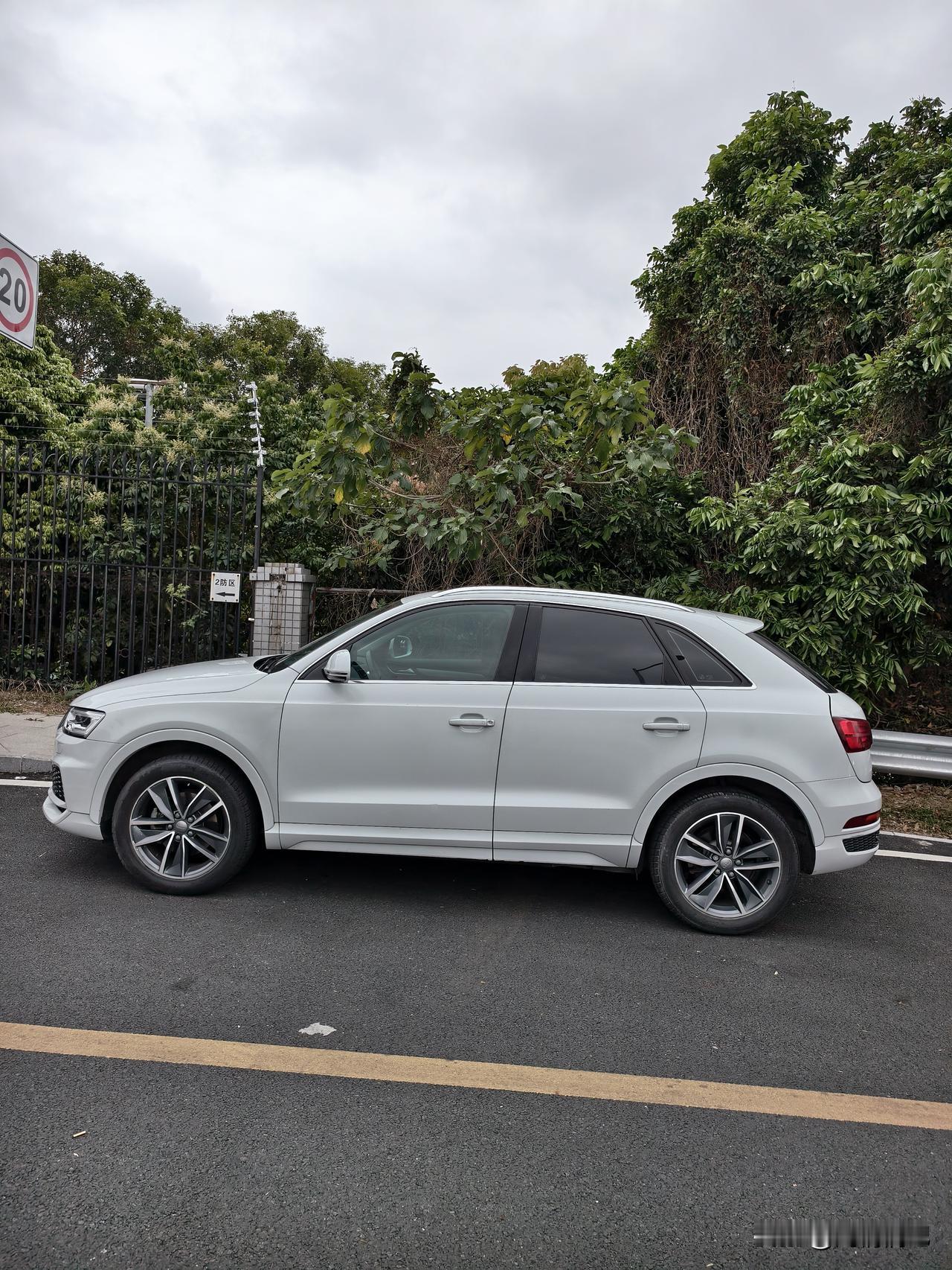 说到奥迪A4L和A6L怎么选，这就好比选房子，一个是实用三居室，一个是宽敞大平层