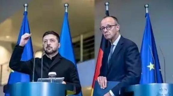 北约能不能打过俄罗斯？说白了，在俄乌战争没有爆发之前，人们都以为乌克兰撑不住1个