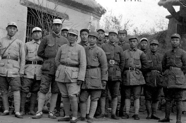 1942年8月，蒋介石下令秘密处决万毅将军，察觉到异常的万毅决定越狱。趁守卫不备