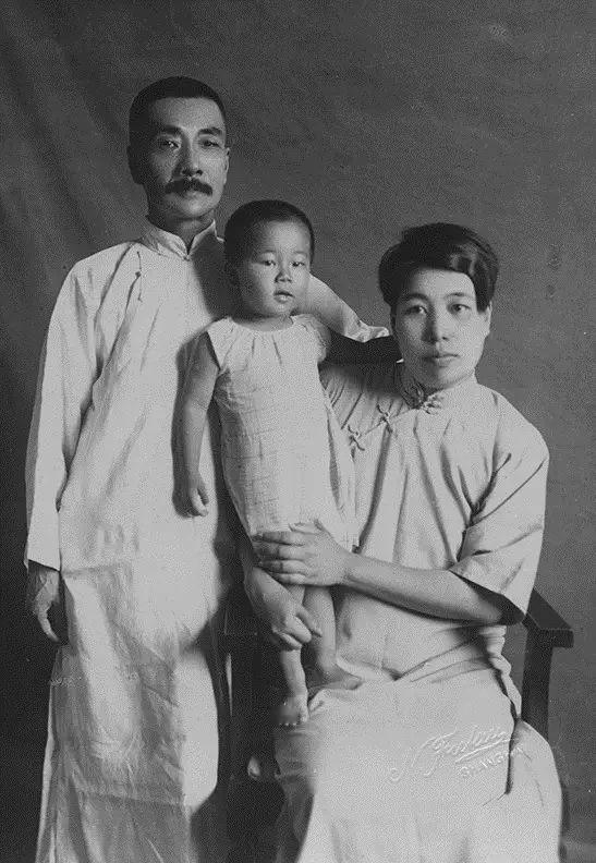 鲁迅留学日本期间回国几次？


鲁迅 1902.3—1909.8 在日本留学，期