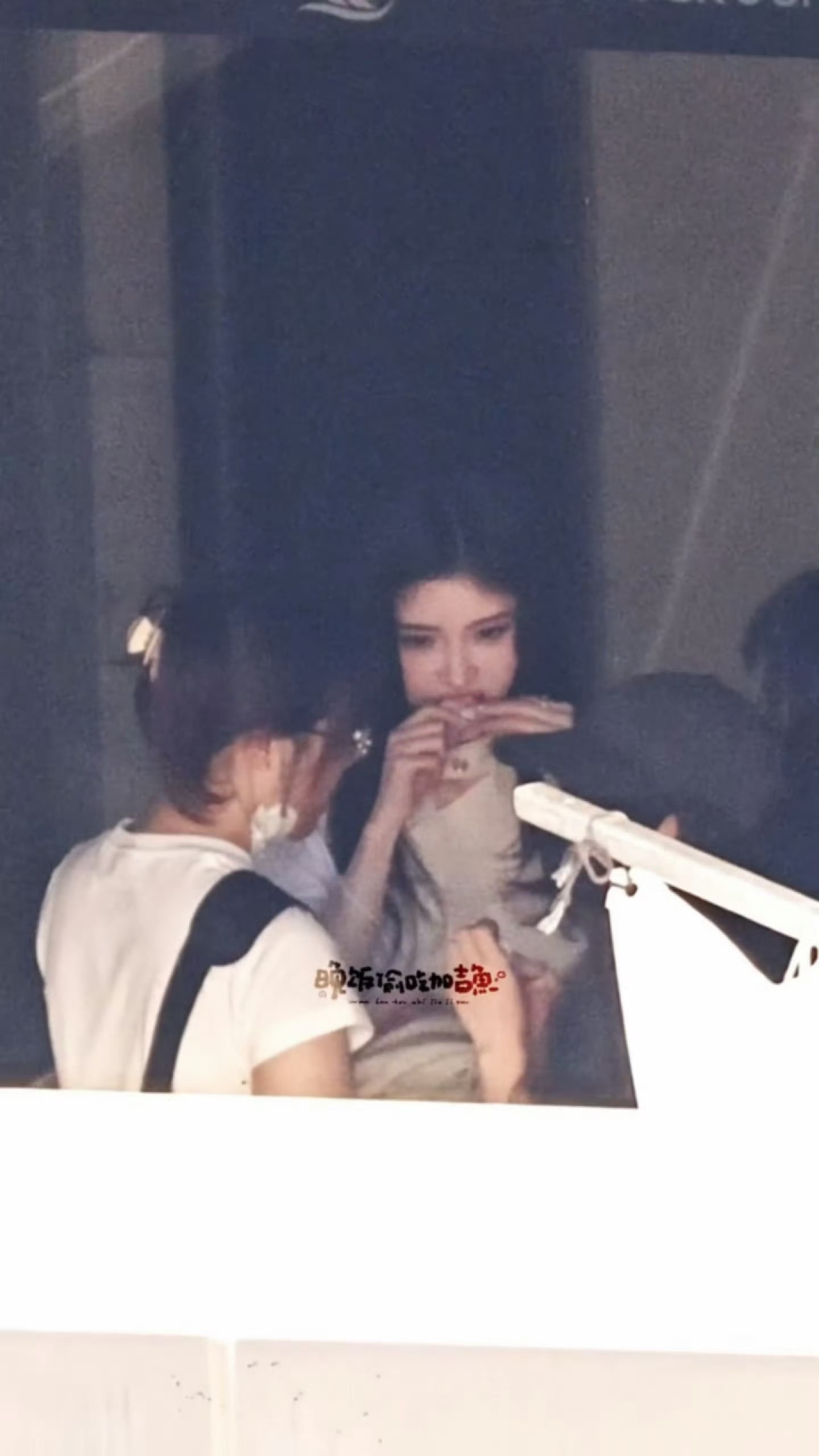 宝宝多吃点 有脸颊肉才好看[嘻嘻]​​​