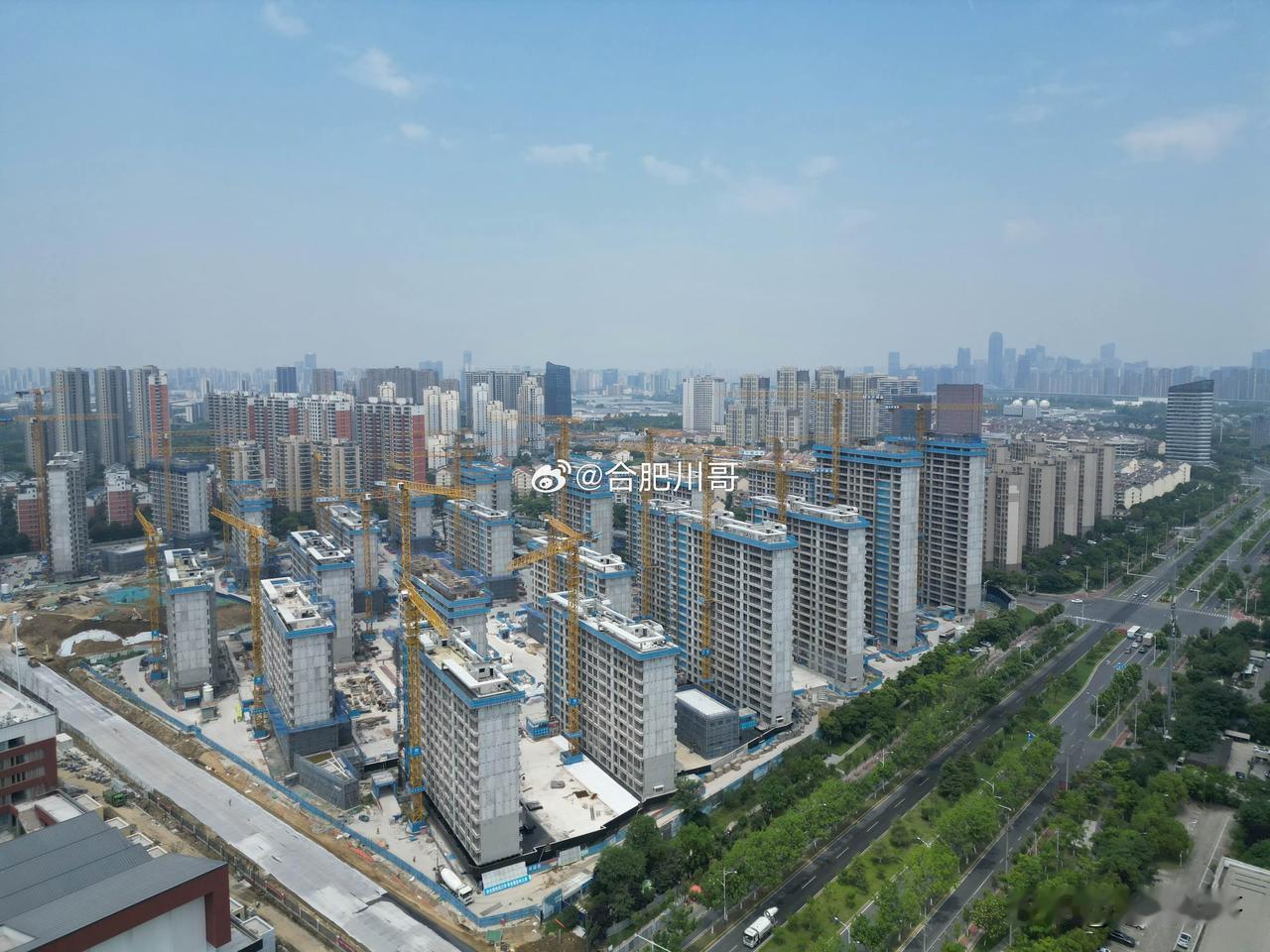 南艳湖城投揽萃项目进展～
你们可以说城投的房子卖得一般，但绝对不能说城投的进展不
