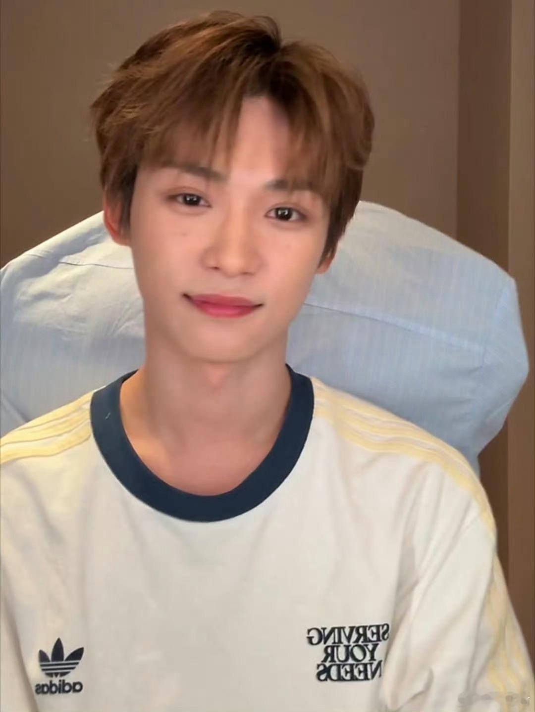 梓渝直播梓渝过年去斯里兰卡了肉眼可见梓渝很开心哈哈哈哈，什么事都第一时间和yun