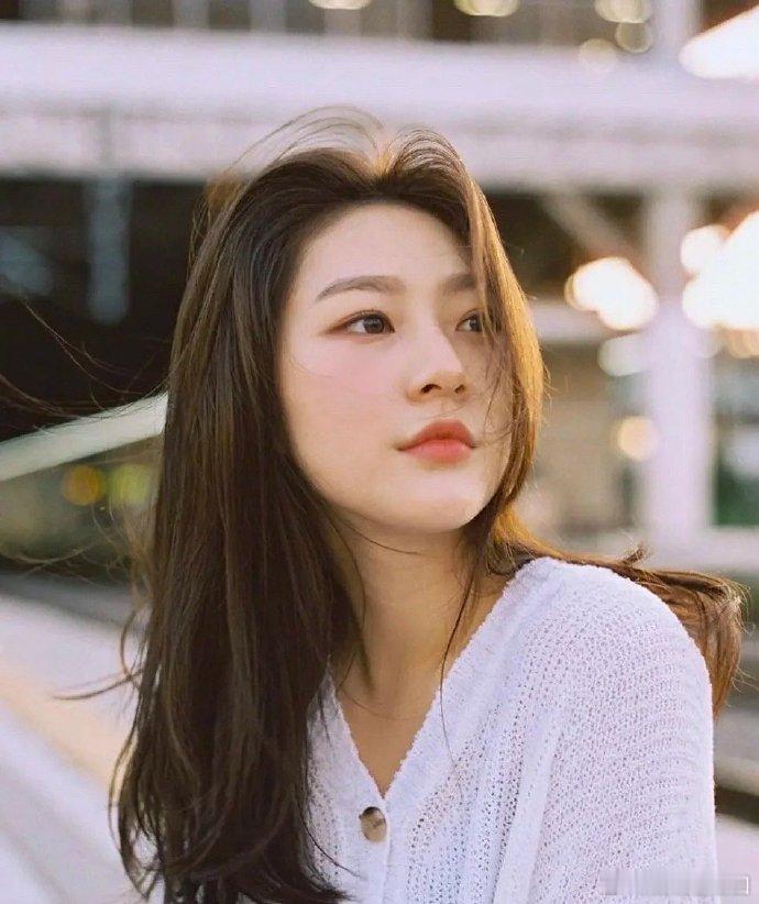 金赛纶曾偷偷给网友付钱金赛纶偷偷给网友买的咖啡付钱金赛纶发现网友买咖啡遇韩元难题