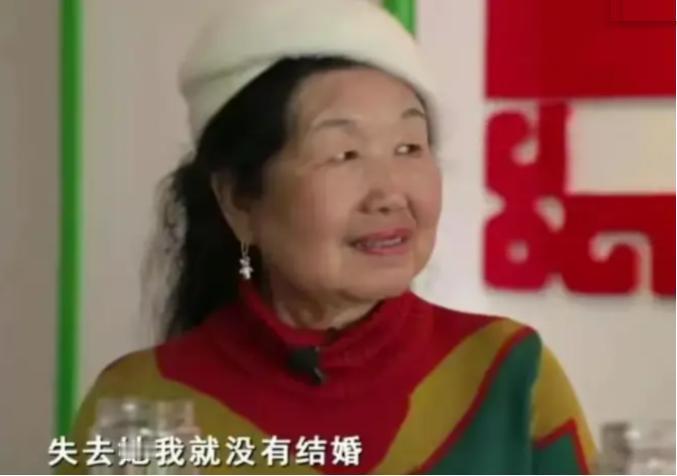 68岁阿姨不顾家人反对，执意寻找50年前的初恋。谁知，找到时发现，对方为了她竟然