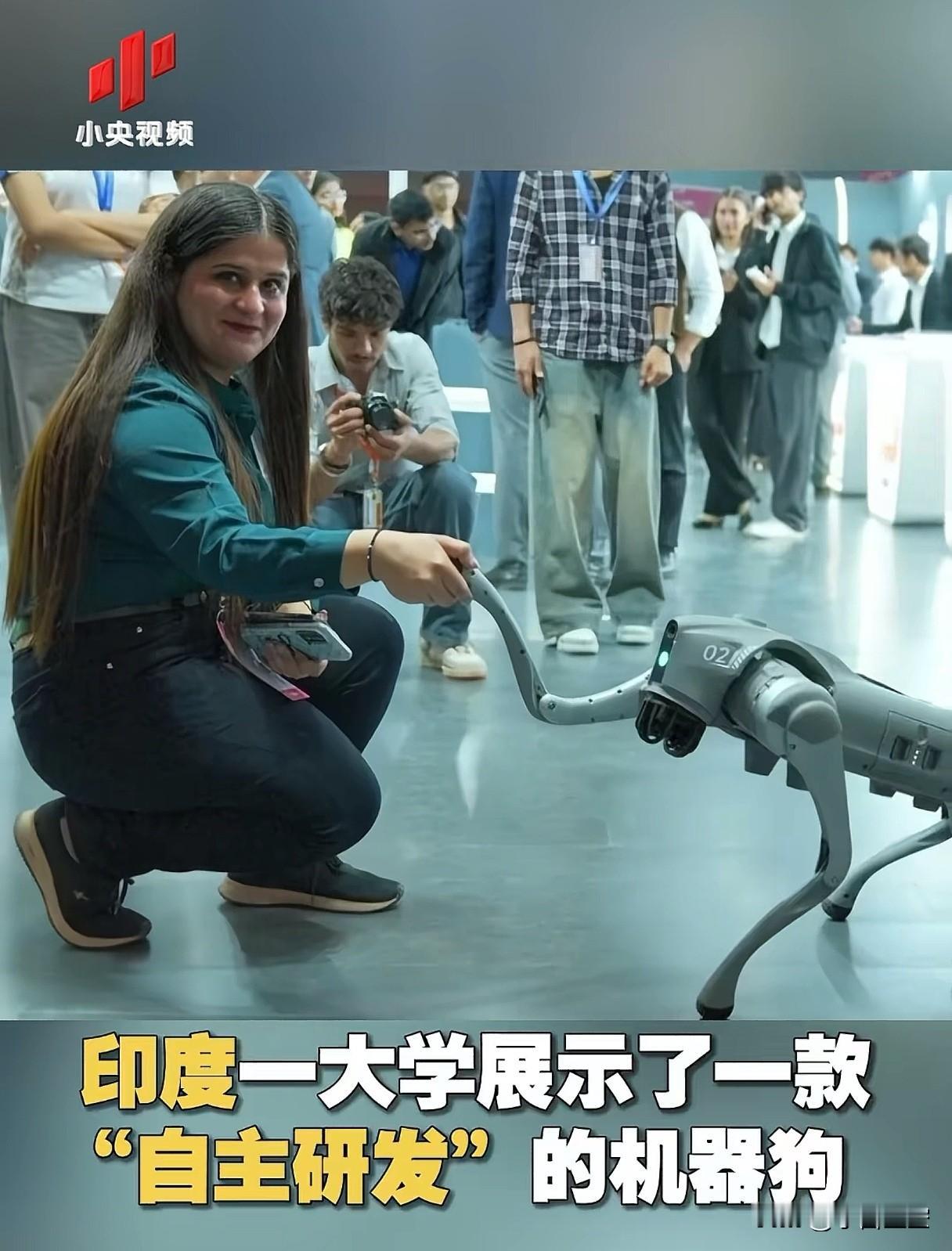 印度这做假的功夫不行啊。
买个中国的机器狗当自研，直接展示，那不是把做假两个字贴