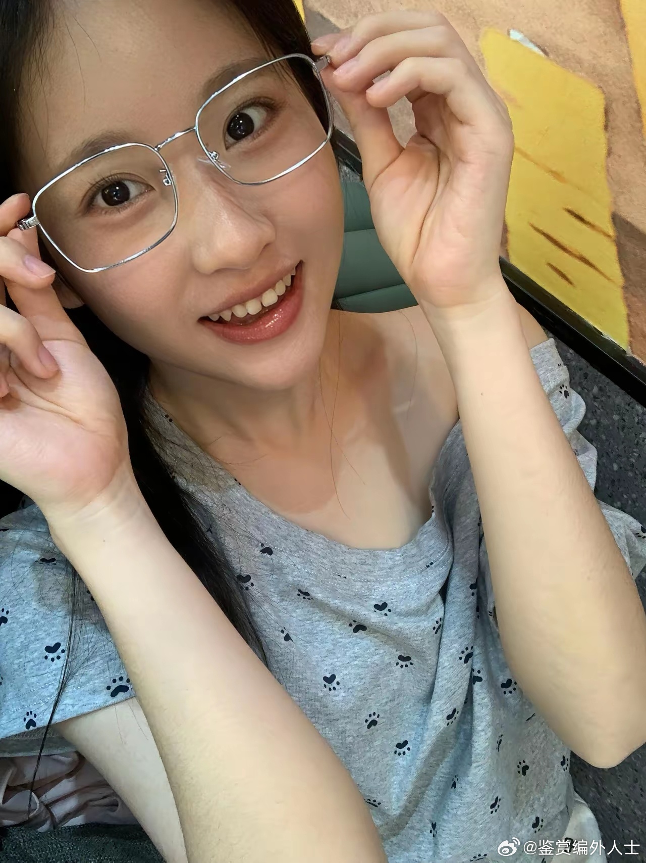 日常分享少女写真属不属于耐看型的？ 