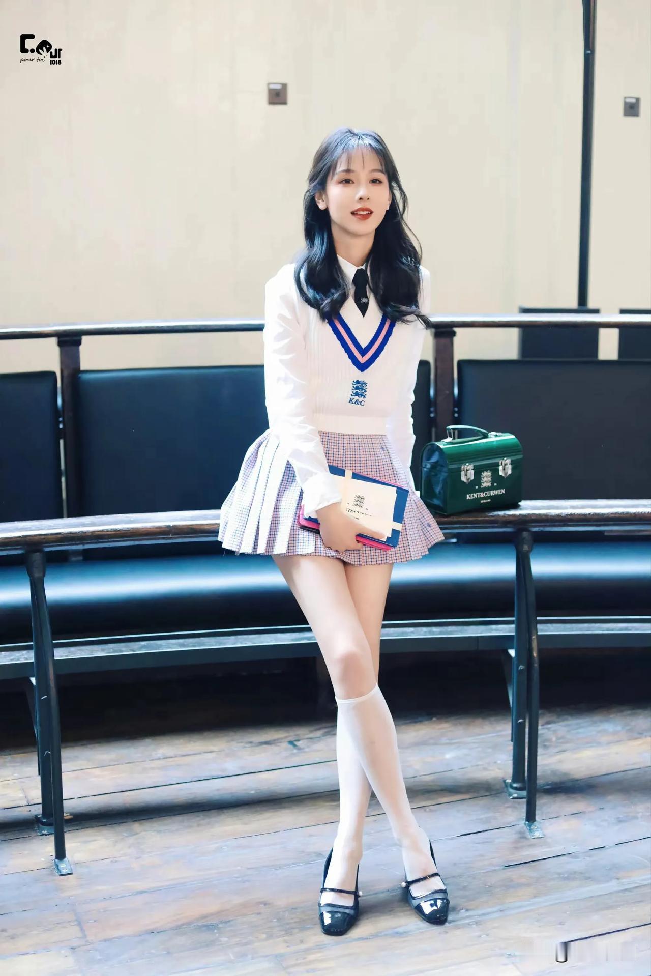陈都灵