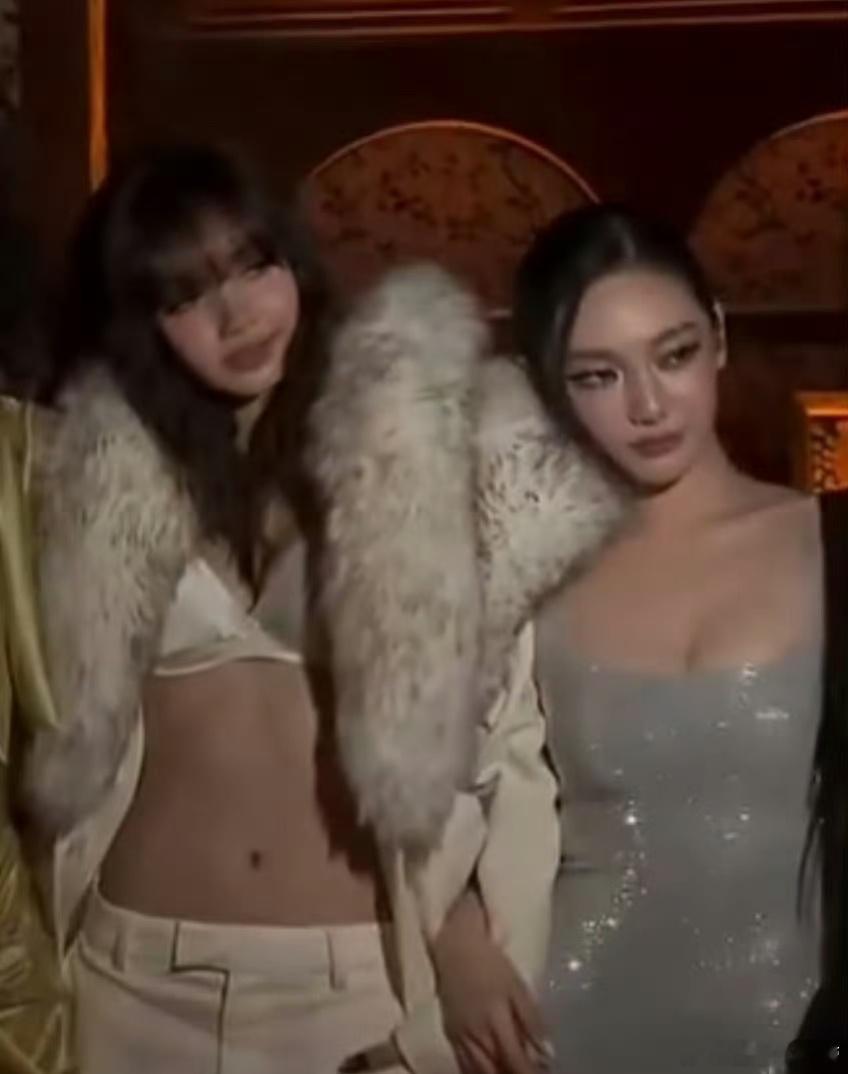 谁懂？宁艺卓真的很像那种自己无色无味，但一味追求“小众咖”却只会模仿别人的那种人