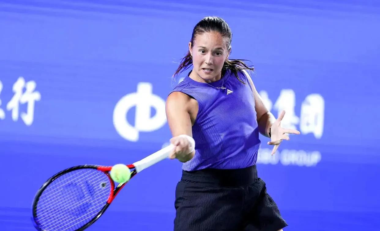 达利亚·卡萨金娜（Daria Kasatkina），1997年5月7日出生于俄罗
