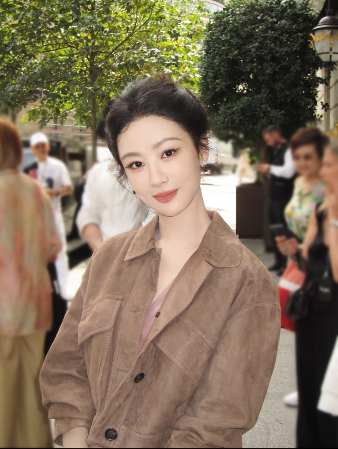 祖国是我心中的灯塔，照亮我们前进的步伐；祖国是我自信的源头，赋予我们无穷的力量。