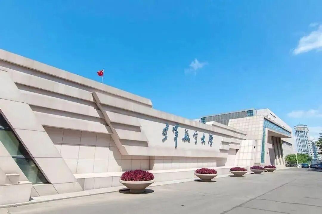2026年空军招飞9月份启动！想报考的学生家长一定要提前看重点：

空军招飞纳入