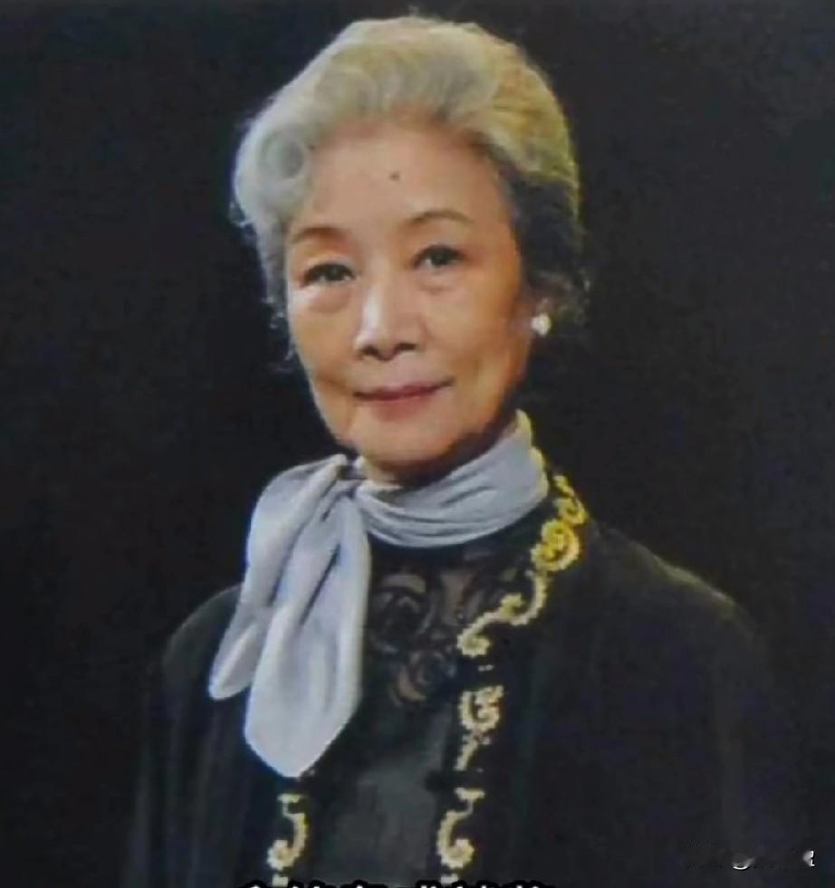 拿终身成就奖，女儿是航天专家，儿媳是国际影后，她的人生精彩！
73岁时拿影后，7