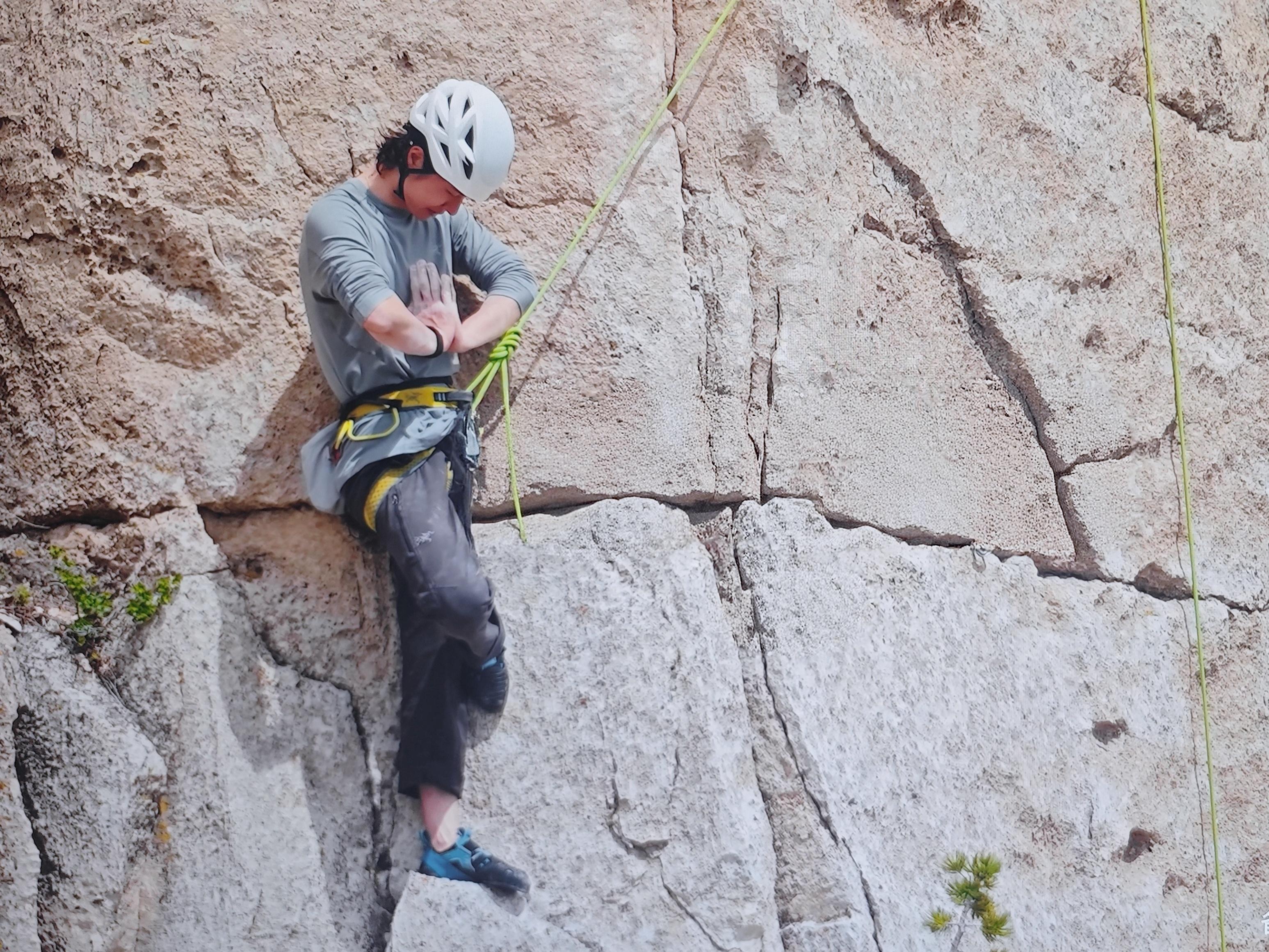 王一博说：“我没有给自己压力。有压力的话，就不享受这个事情了。做不到就是我的能力