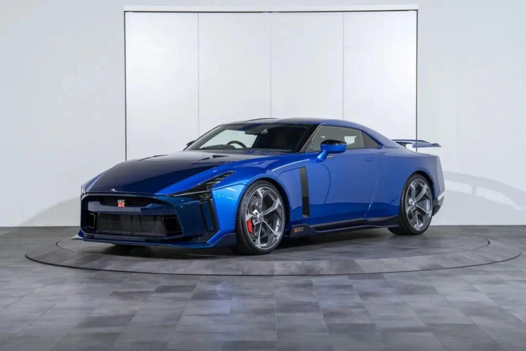 最有诚意的特别版，日产GT-R50能成为保值神器？
2018年，为纪念GT-R与