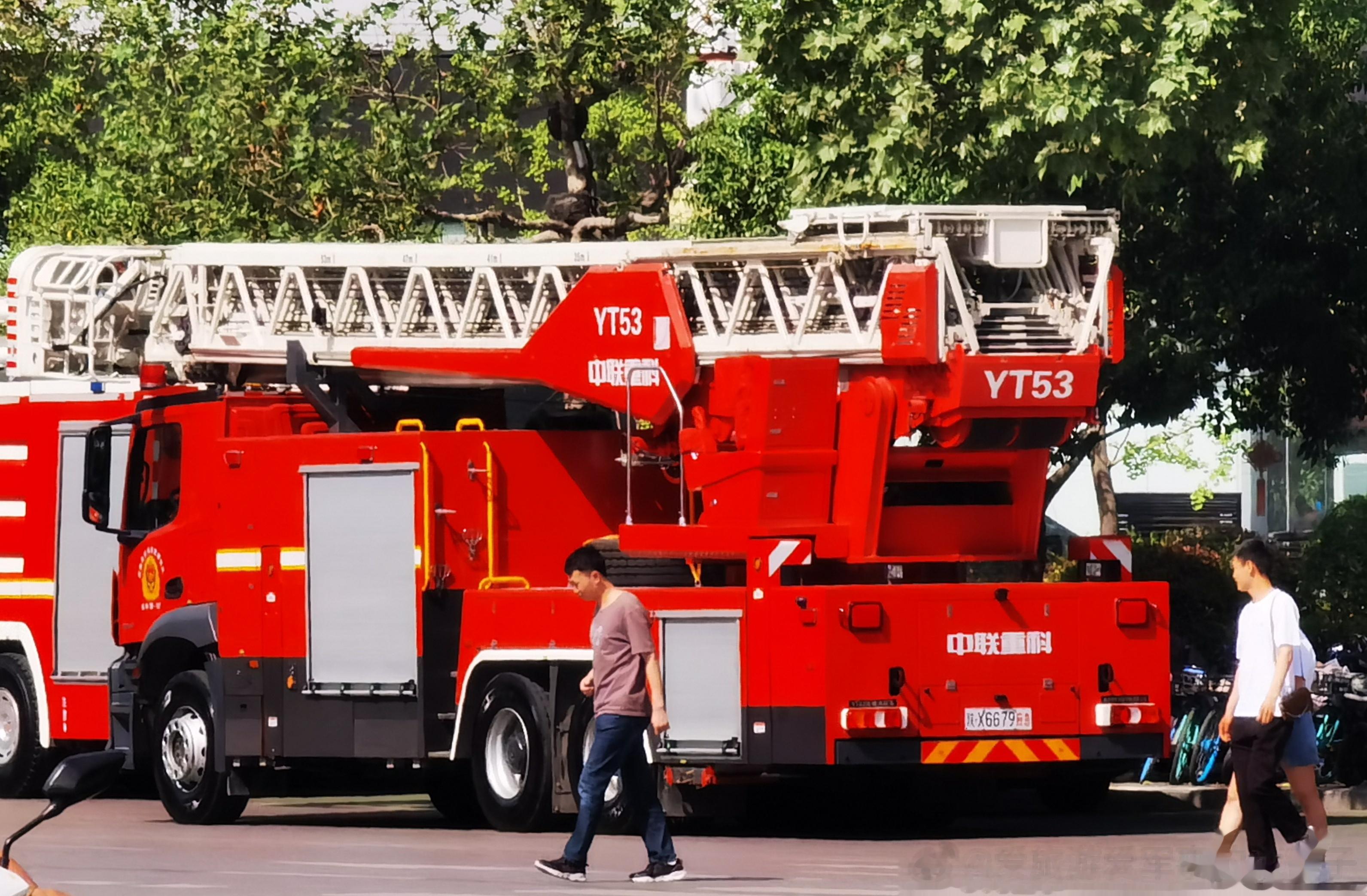 陕西🚒随拍[照相机]#红色战车[超话]##应急#  ​​​