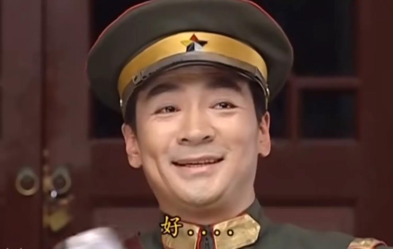 雪姨是典型的东食西宿，在陆振华这里获得供养价值，在魏光雄那里获得情绪价值。