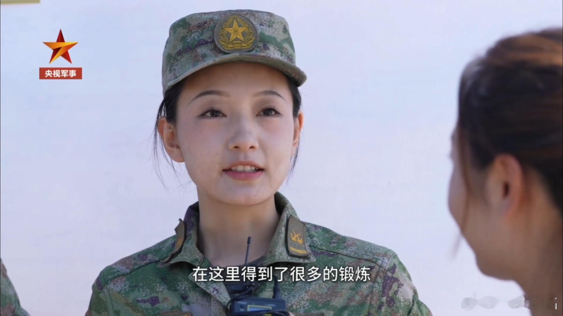 近日，“八一”特别节目《向前 向前 向前》在北空某场站录制完成。记得别光看某部J