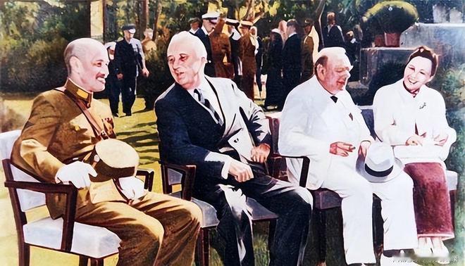 1943年，罗斯福与蒋介石密谈，想把琉球交还给中国，为啥老蒋两次都拒绝了？

1