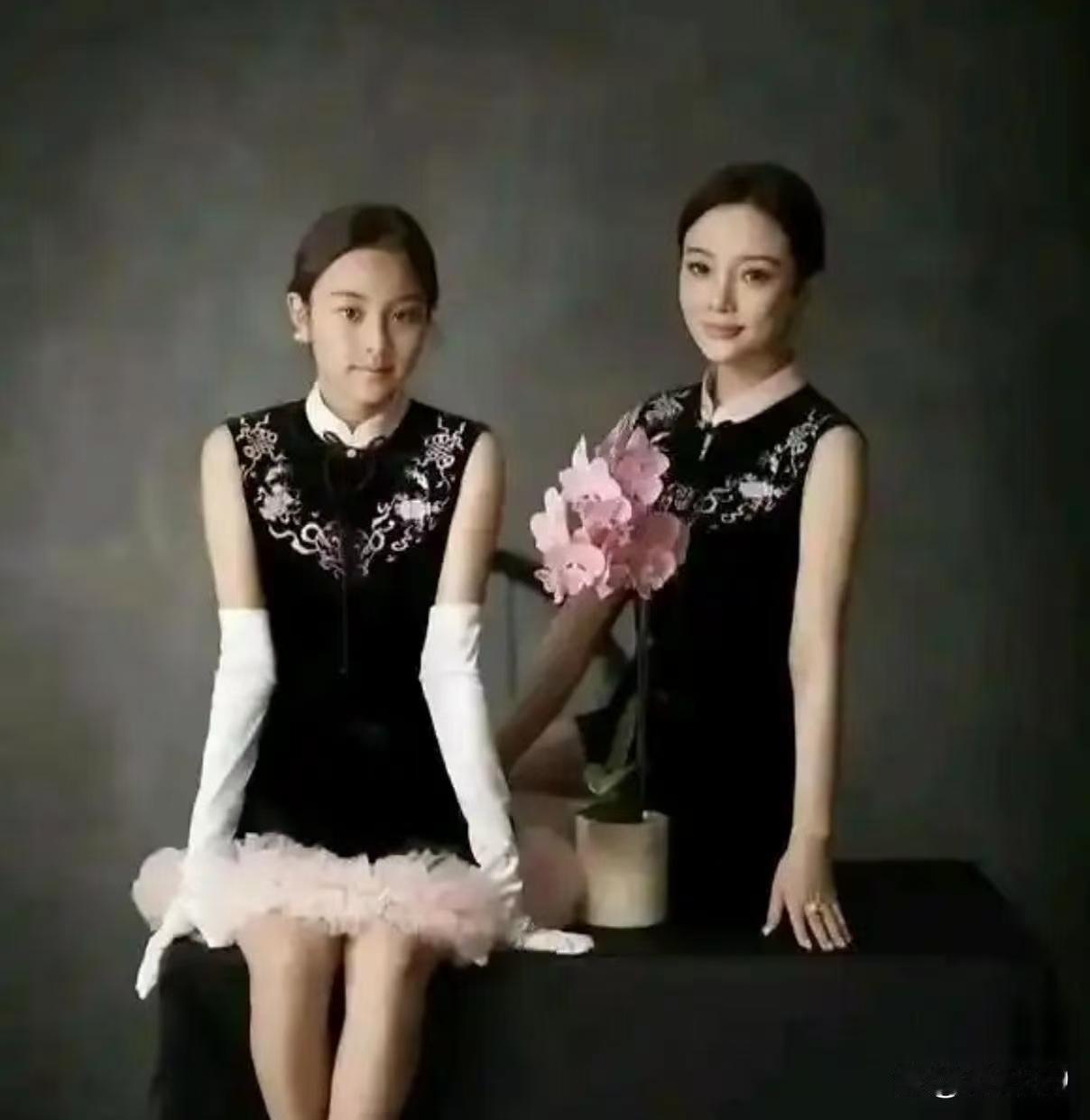 李小璐的女儿，这简直就是长发贾乃亮 