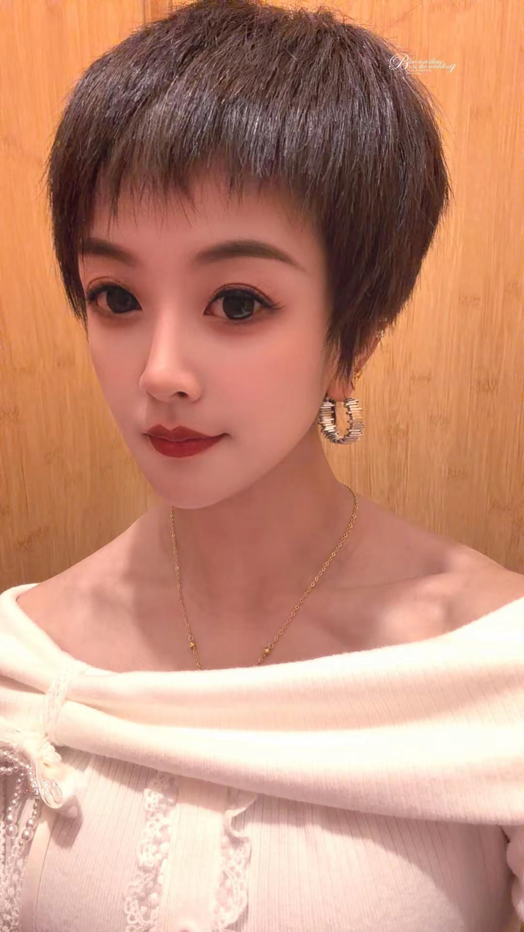 盯着我看的时候，是觉得我好看还是好骗短发