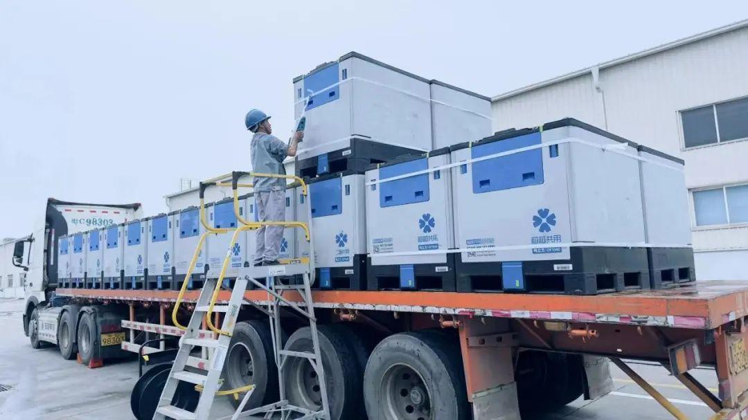 油车混运背后的两难：如何破解“不可能三角”的谜题？

油罐车混运事件揭示了食用油