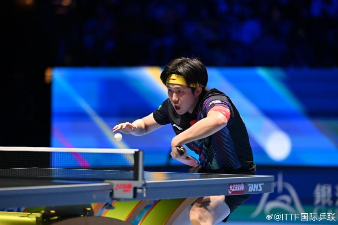 王楚钦连赢3局上演大逆转，惊现晋级世界杯四强
 
4月4日晚，2026澳门乒乓球