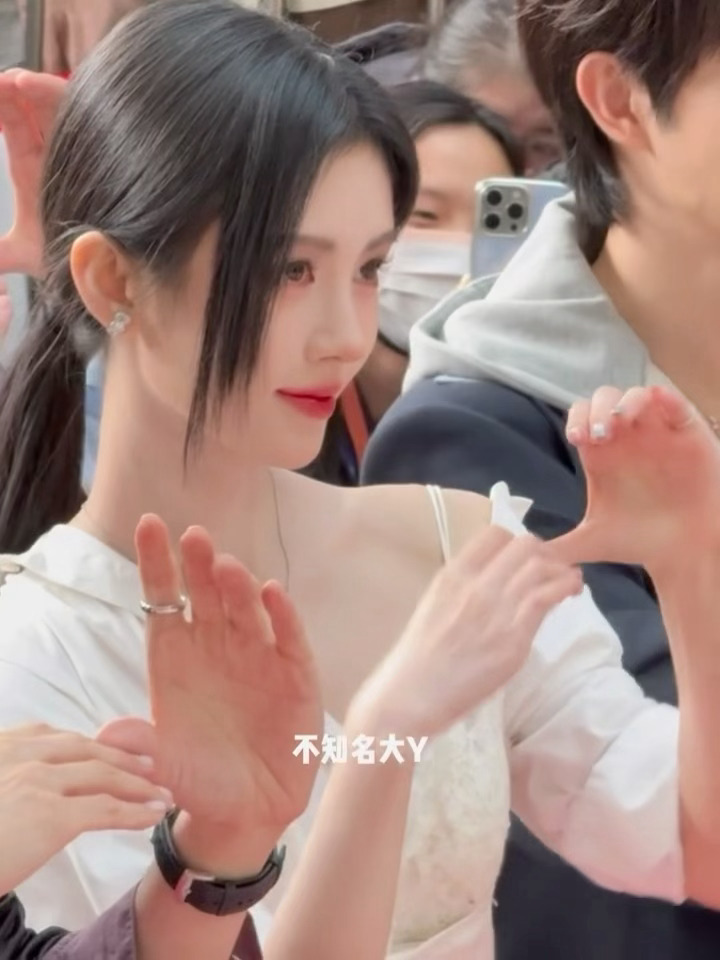 鞠婧祎生图🍊就是一款粉丝看了骄傲～路人看了夸奖的女明星～🥰 