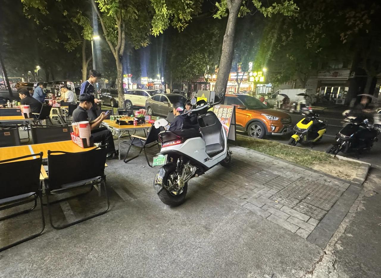各地开始严查 手子陆续卖车 网红纷纷陨落 账号陆续封禁限流 最后成为回忆 这就是