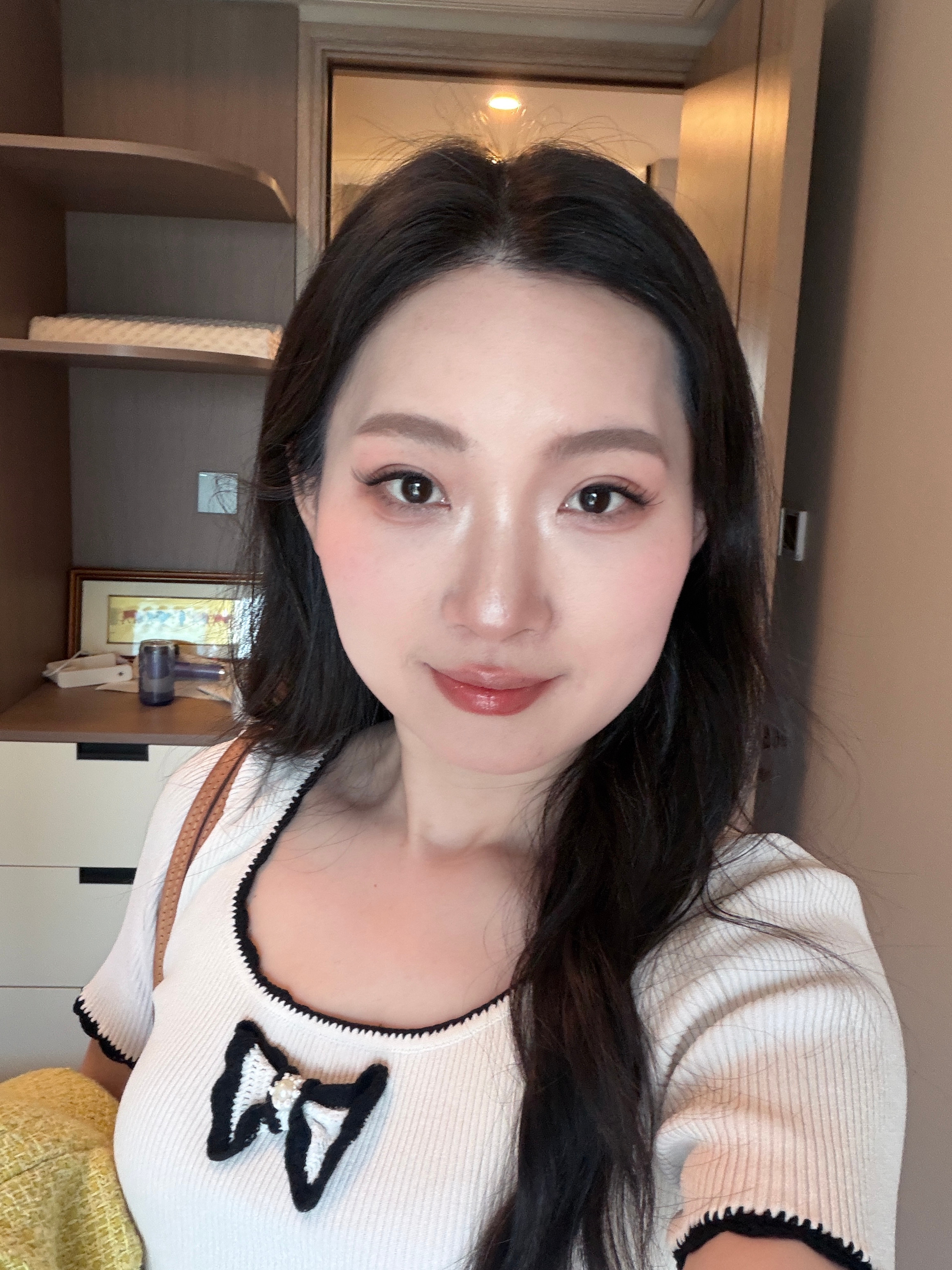 杭州第三次搬家了这次学乖了  每个光线拍一张 就能对比哪套好 中介小哥宝马车接车