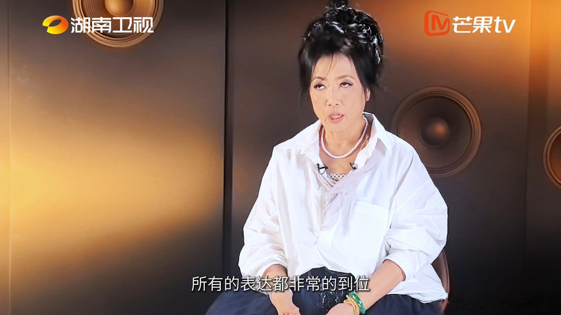 齐豫说窦靖童的歌很加分歌手2026 两代音乐人双向共情，齐豫细细品味窦靖童的舞台