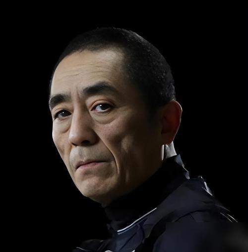 74岁张艺谋，把北京700平的别墅抵押了，换回3000万现金，加上其他积蓄，他个